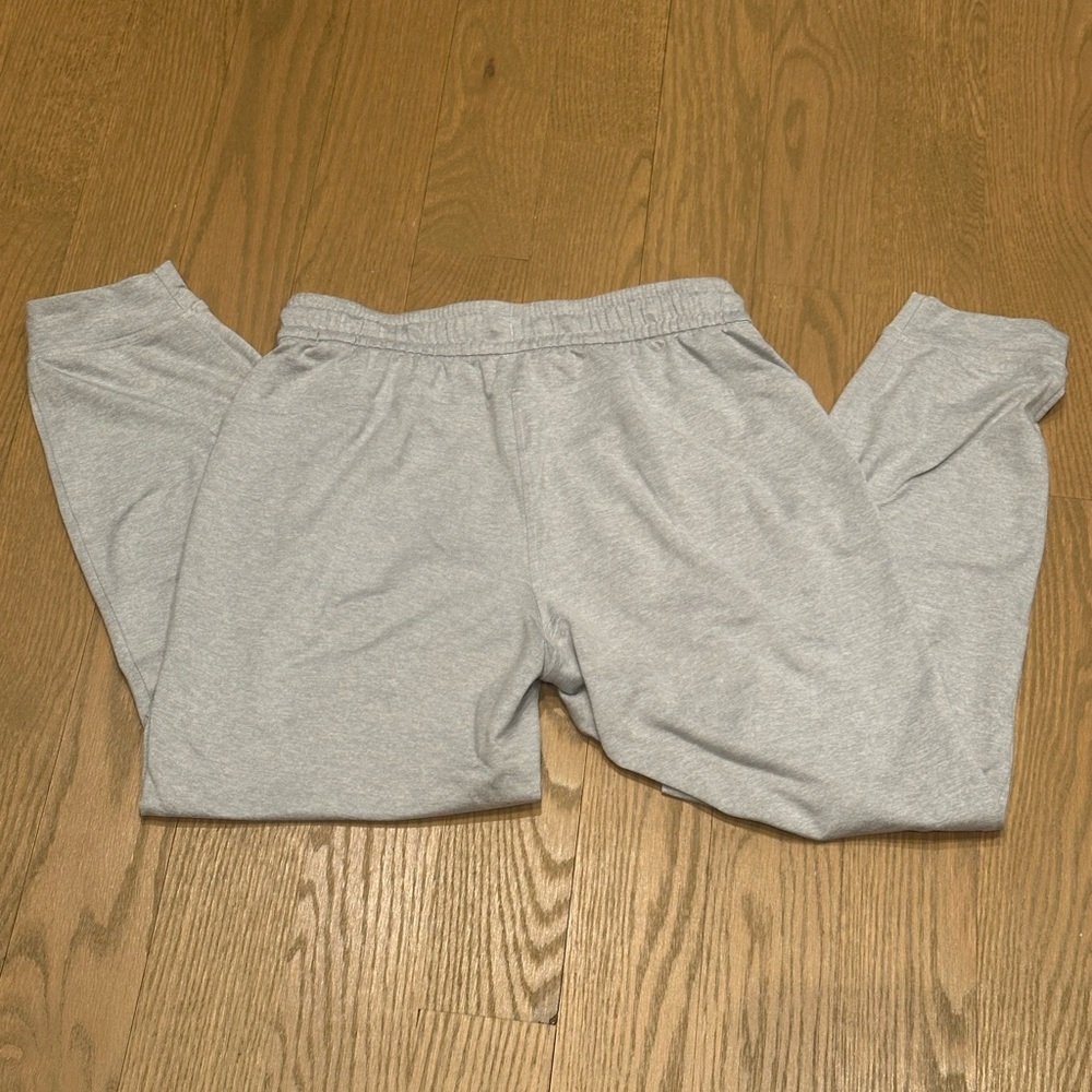 Lululemon Classic-Fit Mid-Rise Jogger 7/8 Length - Picture 3 of 5